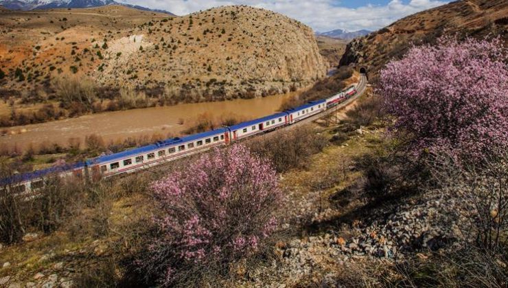 Yeni turistik trenler yola çıkıyor