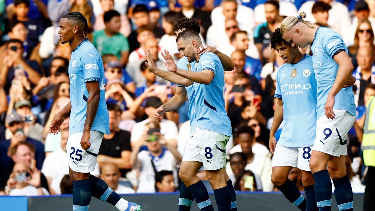 Manchester City, Chelsea’yi iki golle yıktı