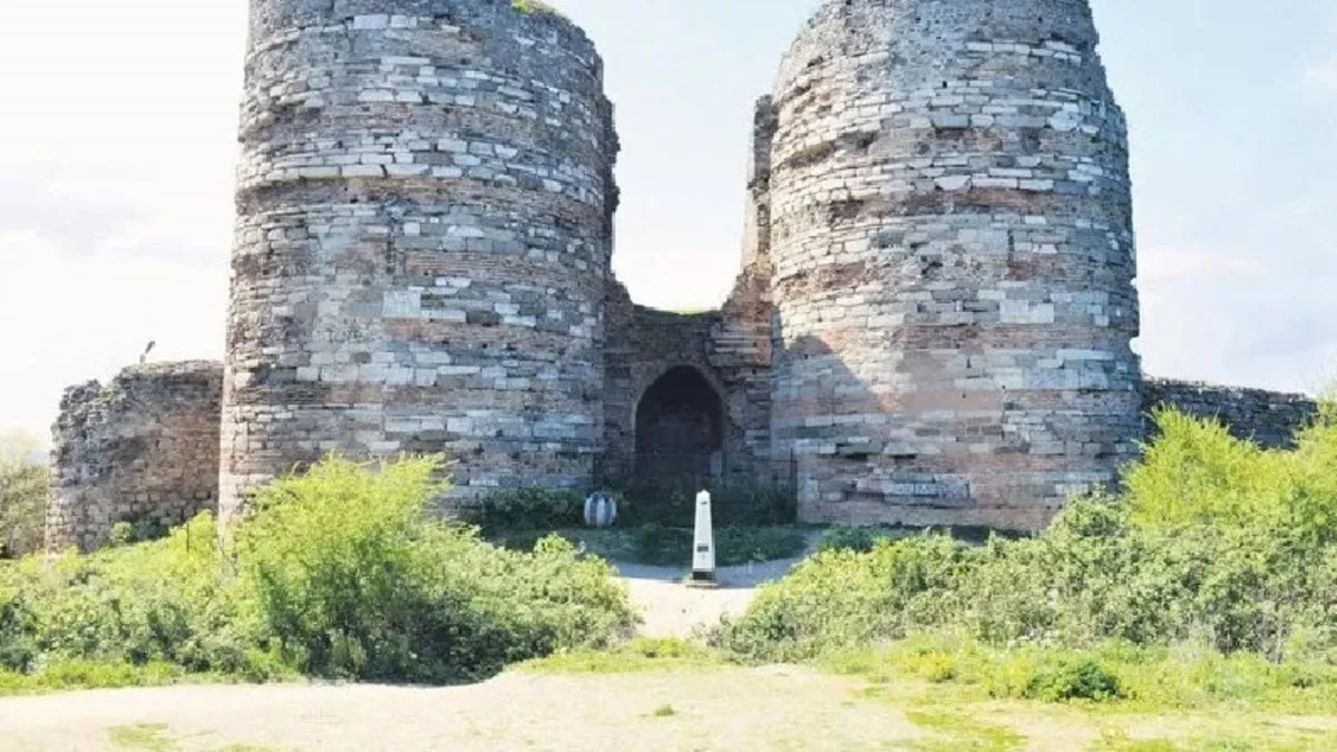 Yoros Kalesi Nerede, Hangi İlçede? Yoros Kalesi Yol Tarifi ile Nasıl Gidilir?