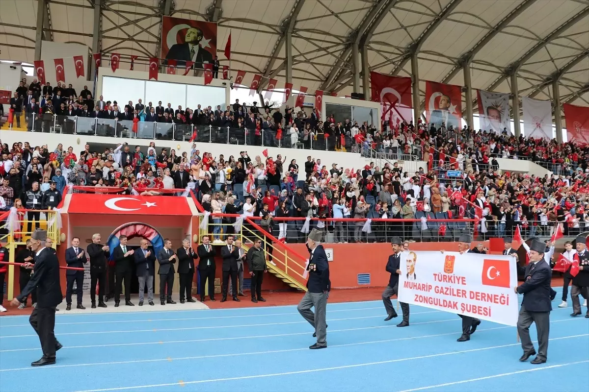 Sakarya ve çevre illerde Cumhuriyet’in 101. yıl dönümü kutlandı