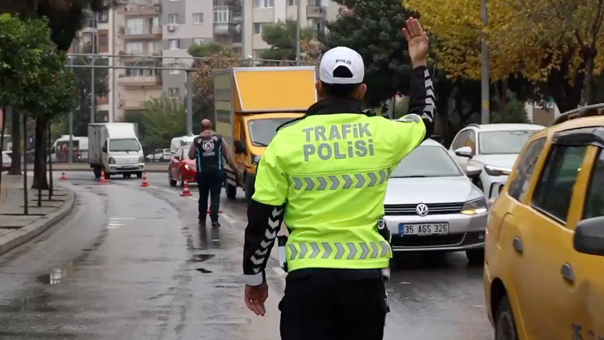 Trafikte 1 haftada 2 milyon 942 bin araç denetlendi