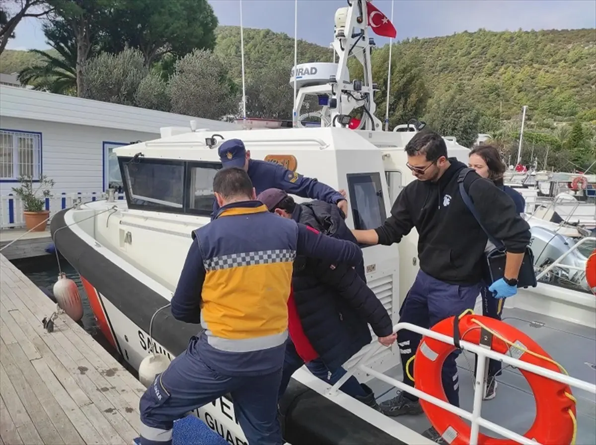 Bodrum’da Rahatsızlanan Balıkçı Tahliye Edildi