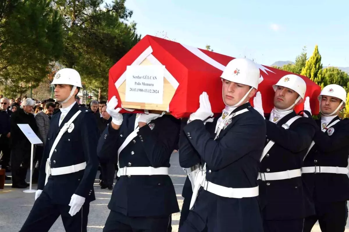 Denizli’de Fenalaşan Polis Memuru Son Yolculuğuna Uğurlandı