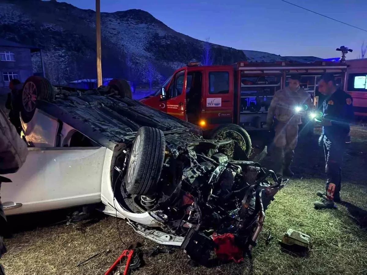 Van’da Trafik Kazası: Sürücü Yaralandı